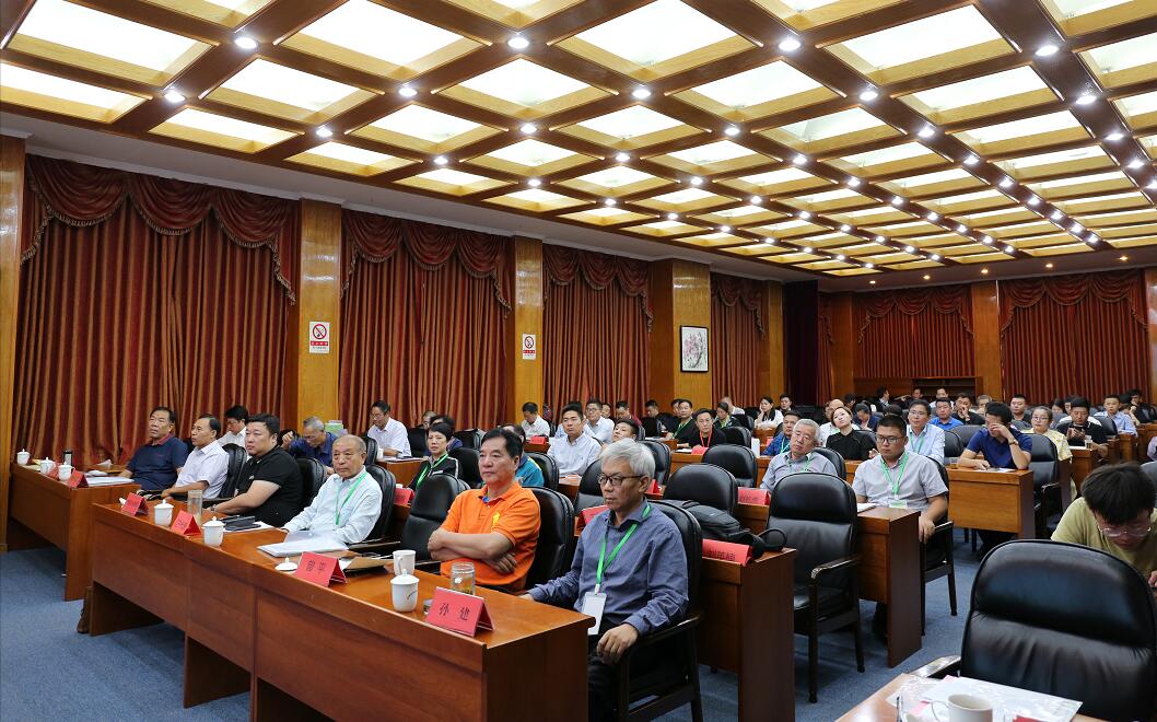 溧阳天目世纪村餐厅获“中国生态餐饮大会”生态餐馆品牌颁证(图2) \