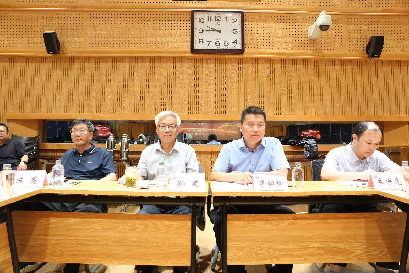 “生态鲁品”枣庄好粮油品牌参展"中华老字号·百味聚新华"活动